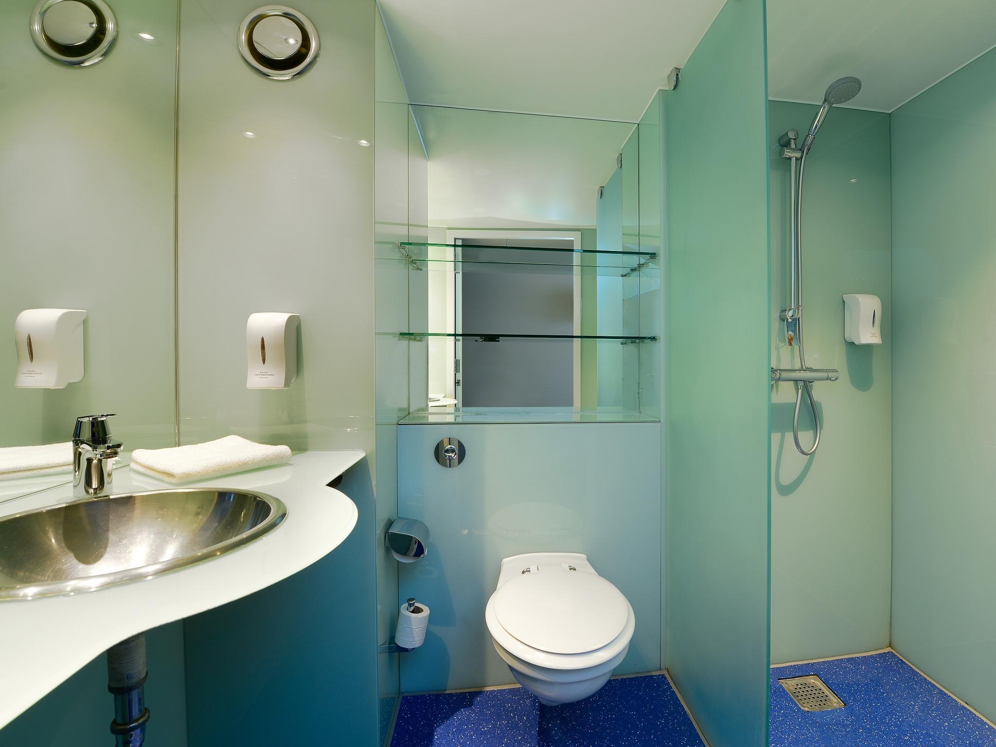 Ramada Encore Milton Keynes Kültér fotó